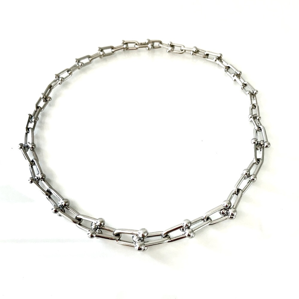 Hardware Graduated Link Size Necklace - Picture 7 of 11